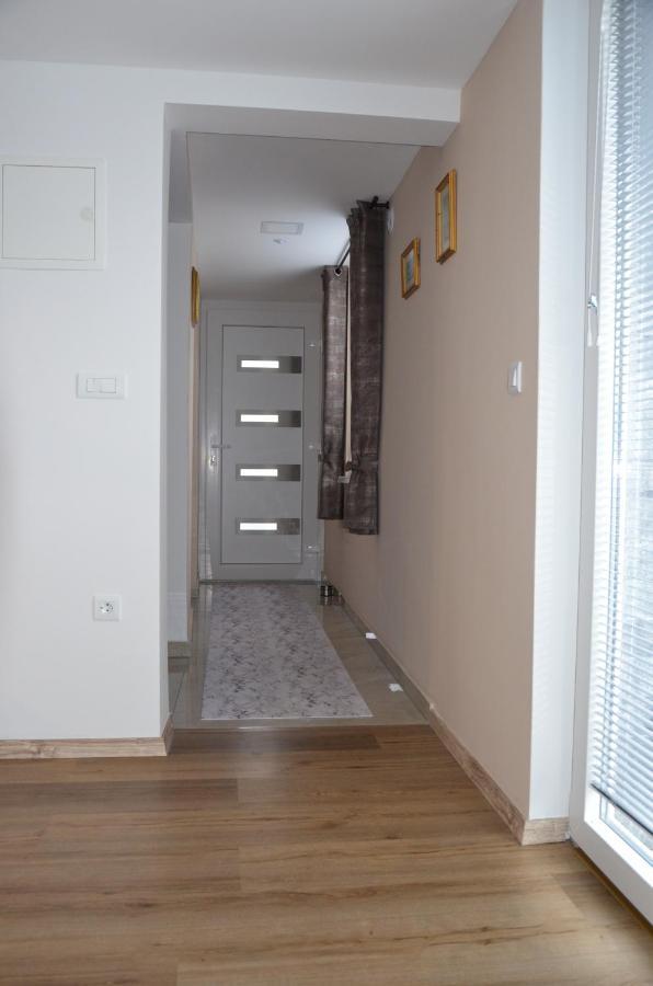 Apartment Hanny Лашко Екстер'єр фото