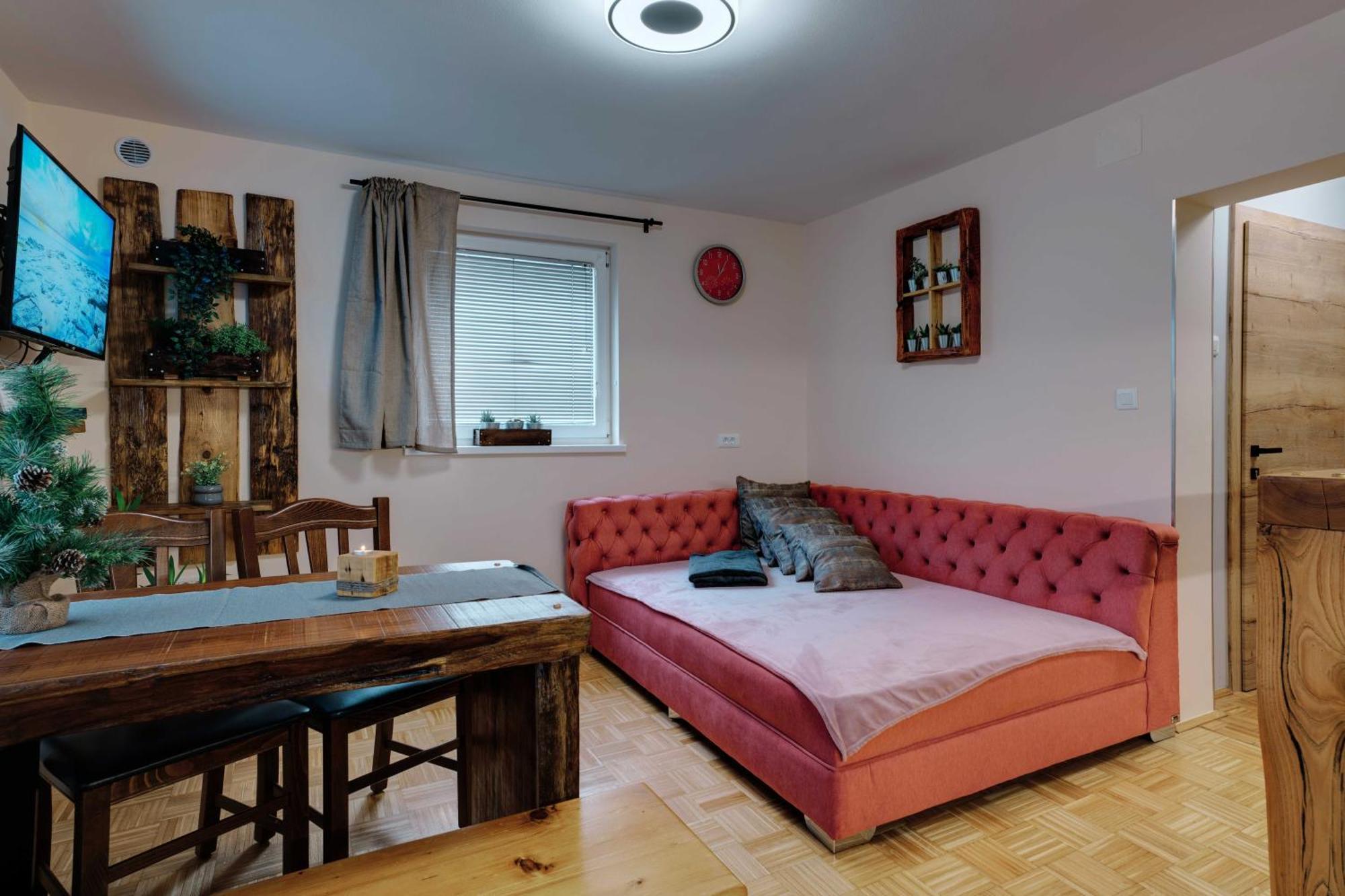 Apartment Hanny Лашко Екстер'єр фото